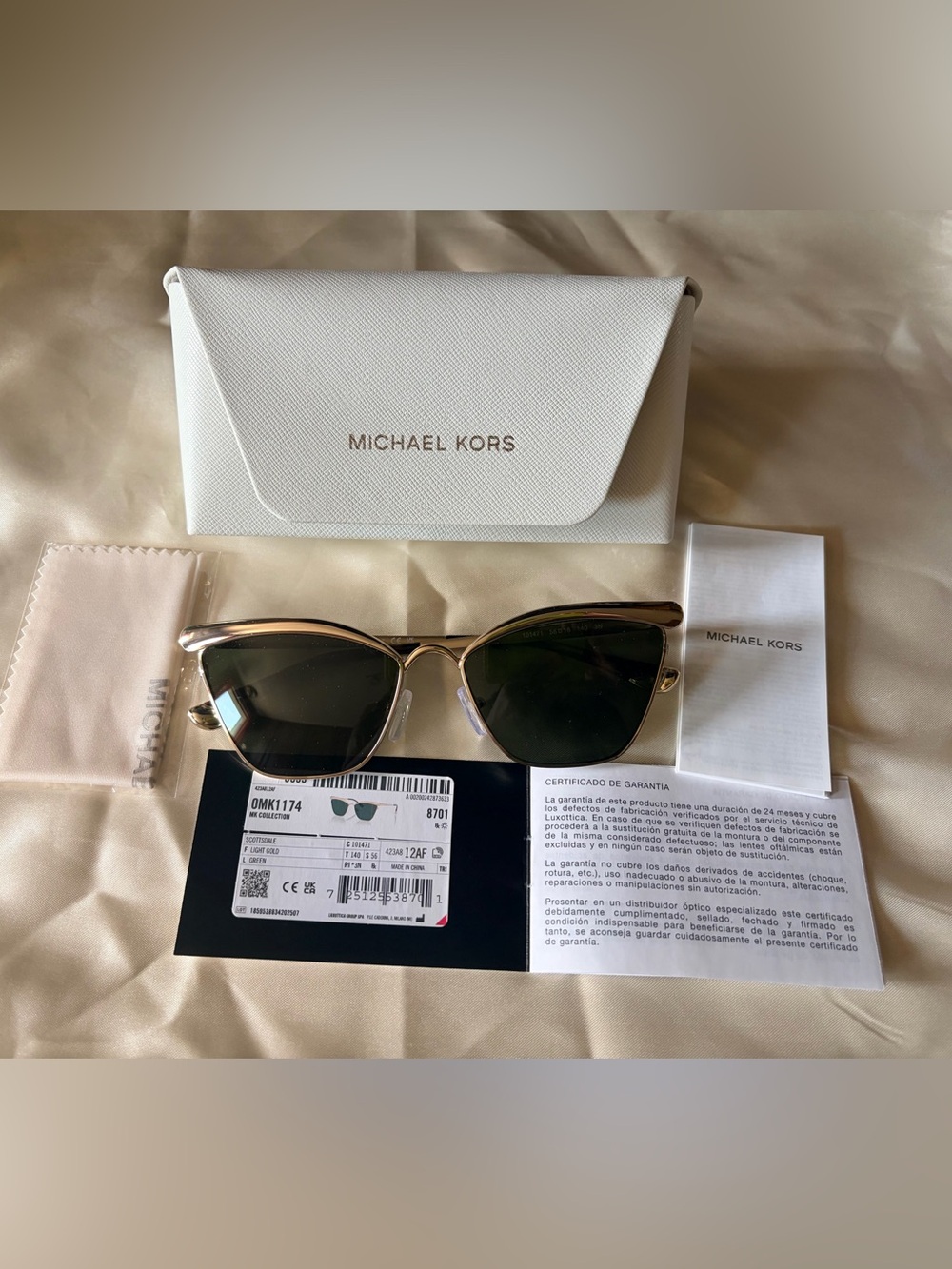 NWT Michael Kors MK1174 Scottsdale Gold with green lenses vintage sunglasses
